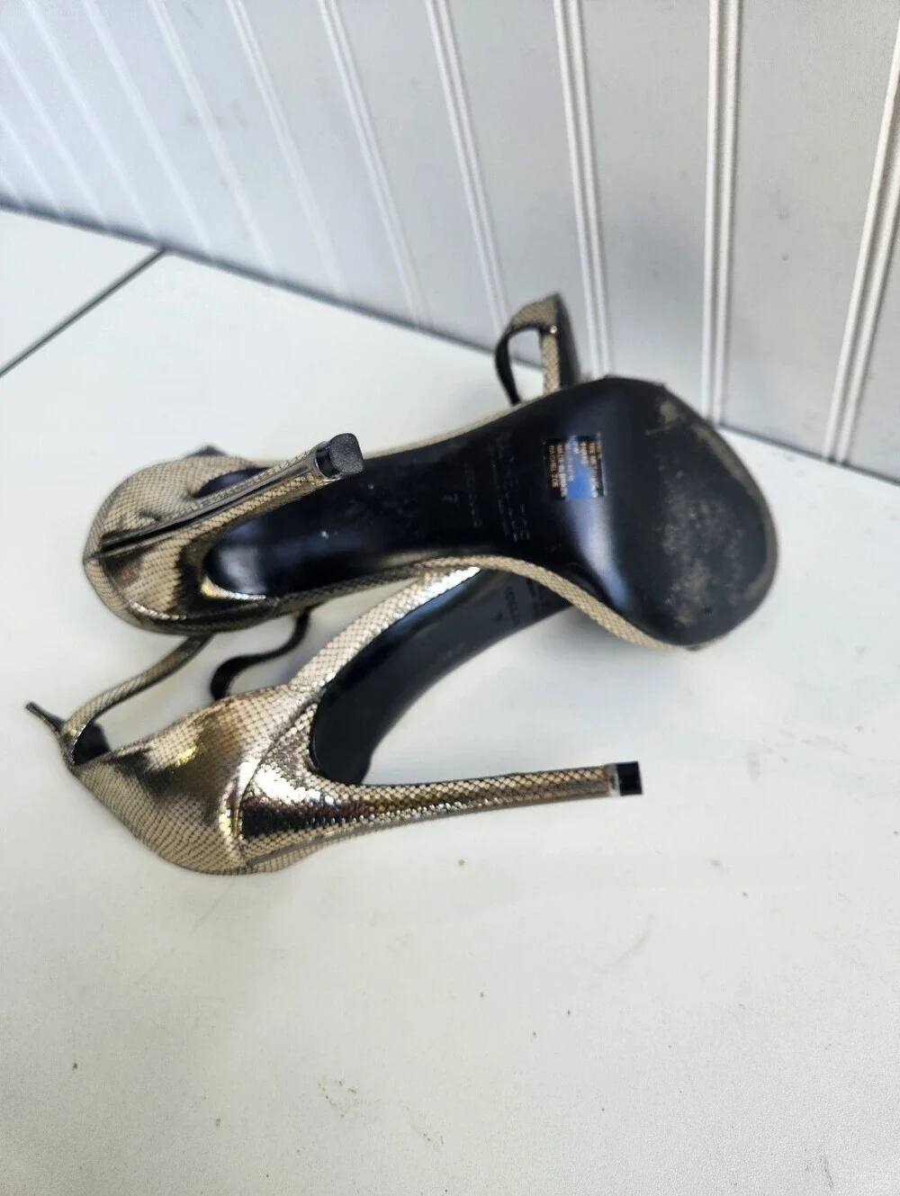 Rachel Zoe Strappy Gold Stilettos heels size 7